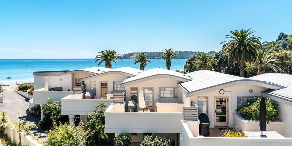 Onetangi Beach Apartments Εξωτερικό φωτογραφία