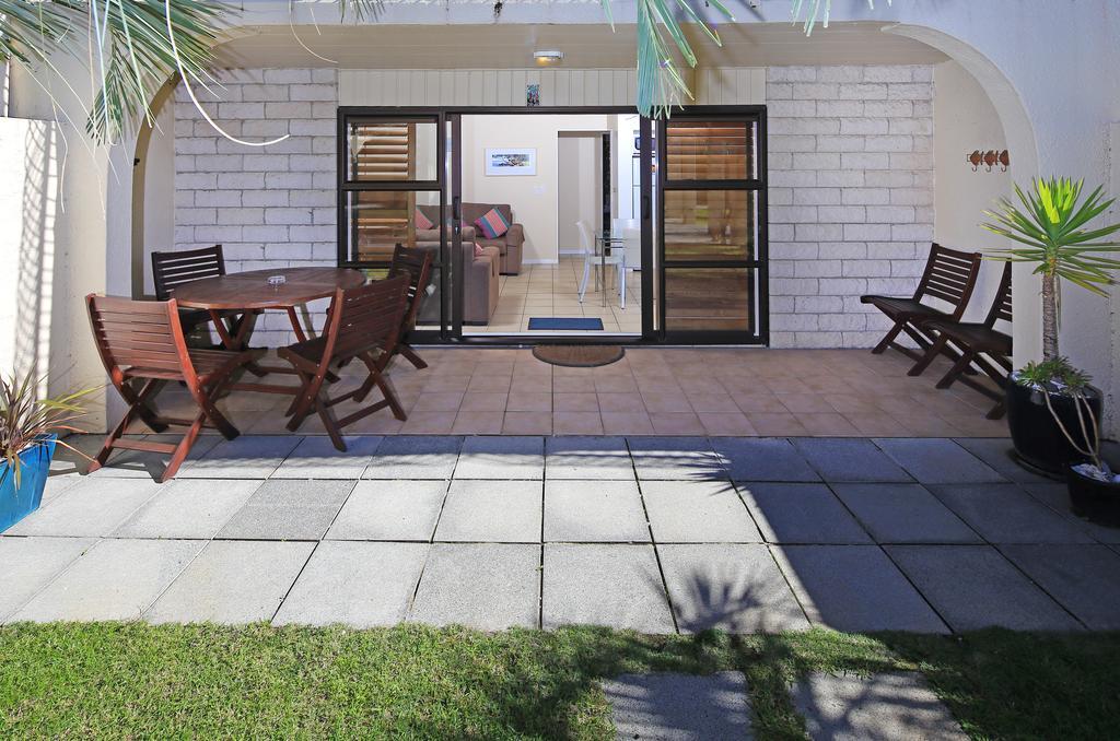 Onetangi Beach Apartments Εξωτερικό φωτογραφία